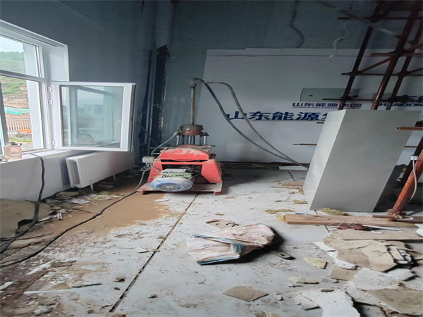 玉环地基基础下沉墙体裂缝加固注浆顶升施工